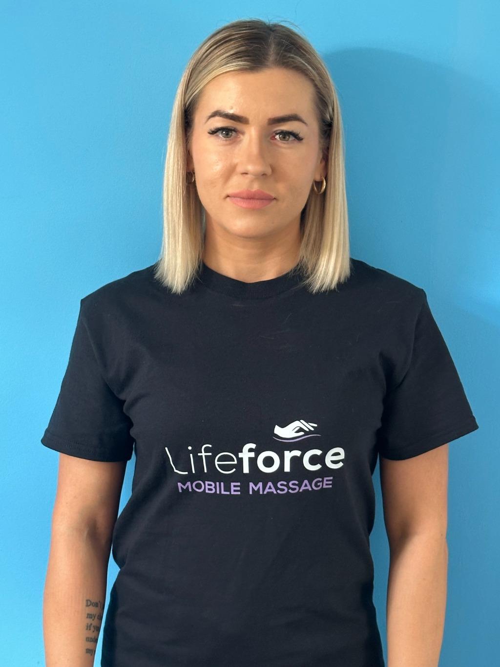 Lifeforce therapist Anca ready for an event massage booking